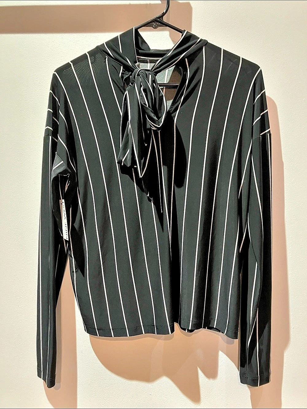 💫NWT💫 Nine West Striped Tie Neck Blouse | Size XS